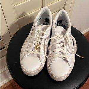 ADIDAS Women’s Sleek Crystal White Sneaker Size 6